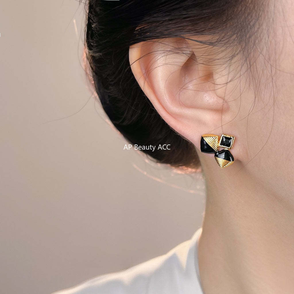 C관 - 블랙 사각 큐빅 925 은침 귀걸이 [7182] 25.12-1