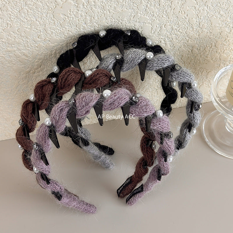 E관 - 털실 니트 큐빅 진주 장식 빗살 머리띠 [27663] 25.11-2