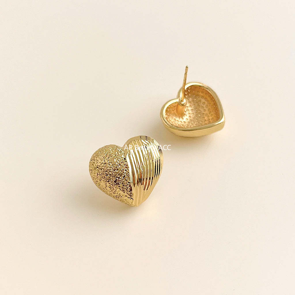 C관 - 핸드메이드 14K 도금 샌드 텍스처 하트 귀걸이 [5489] 25.02-1