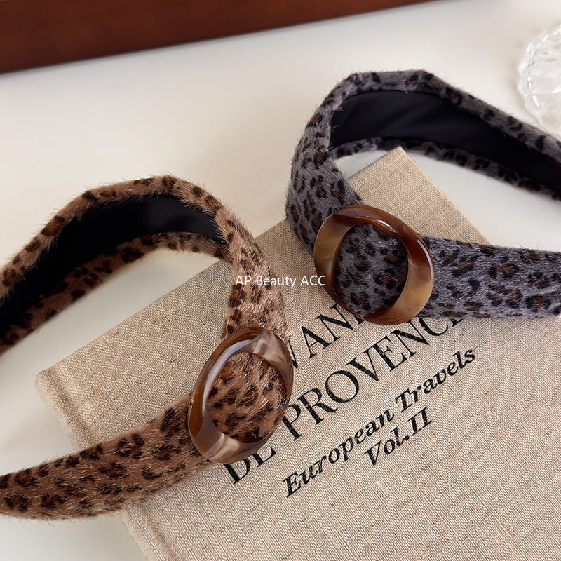 E관 - 호피 패턴 퍼 와이드 빈티지 머리띠 [27531] 25.10-1