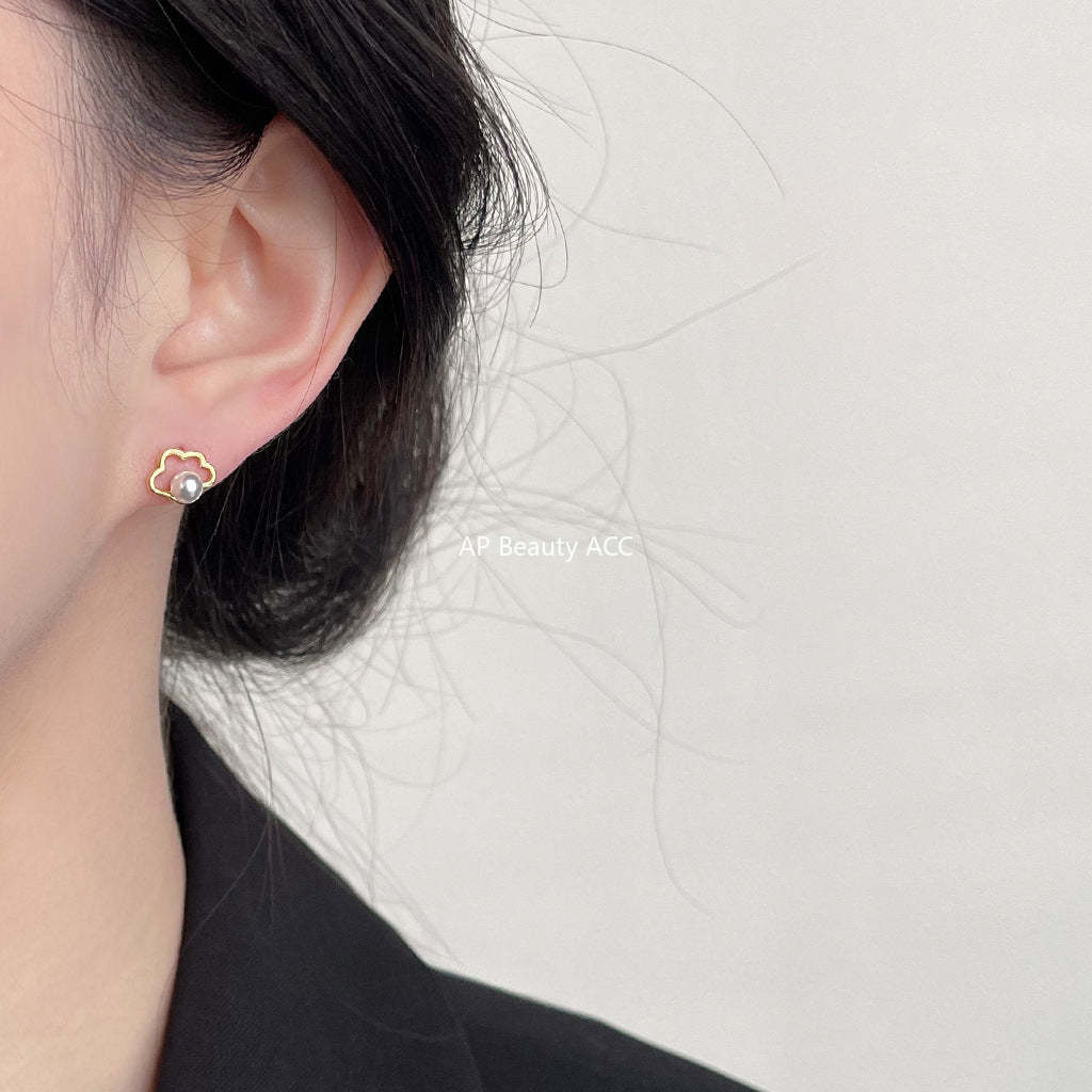 C관 - 미니 클라우드 14K 도금 은침 미니멀 귀걸이 [3770] 24.04-3