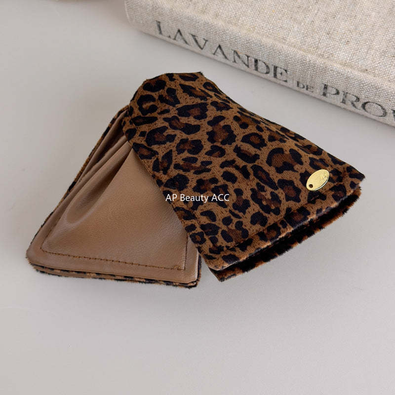 E관 - 가죽 호피무늬 삼각형 빈티지 집게핀 [27617] 25.10-5