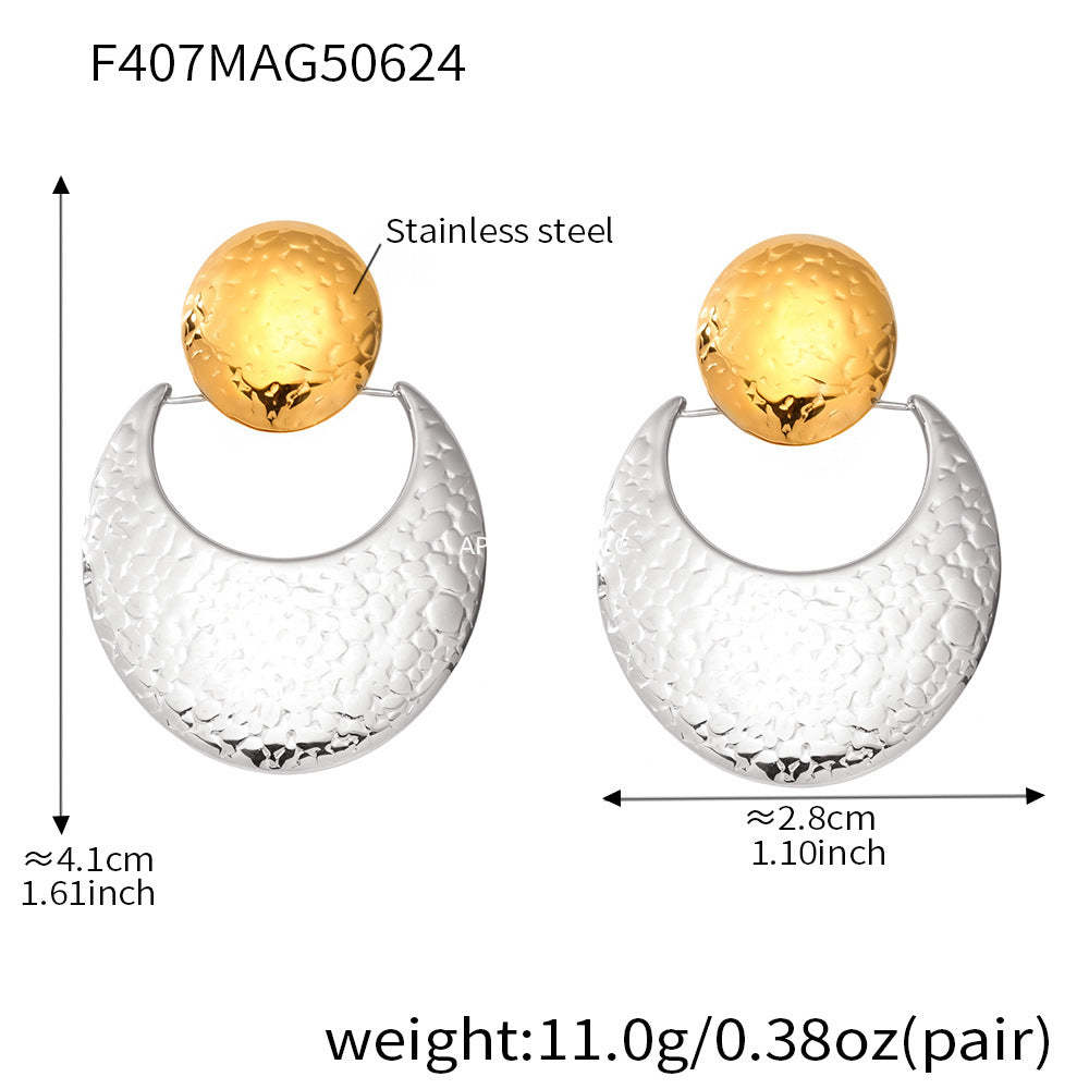 D관 - 스테인리스 스틸 투톤 달 모양 펀칭 패턴 귀걸이 [F407] 25.12-1