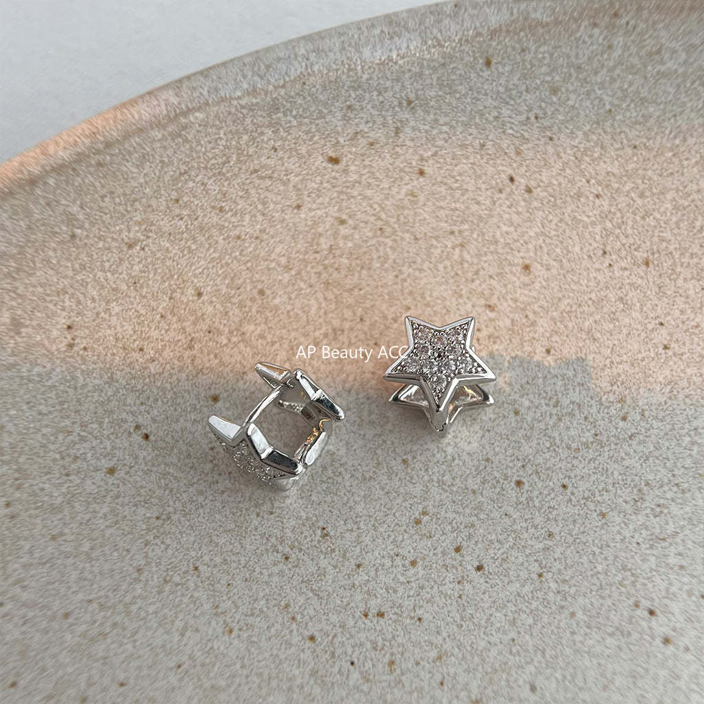 C관 - 간결한 디자인 미니 큐빅 오각별 은침 귀걸이 [2674] 24.04-3