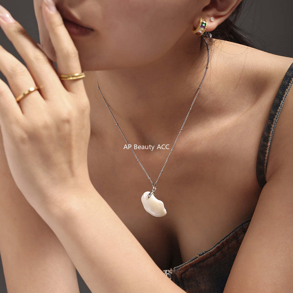 D관 - 화이트 쉘 비정형 펜던트 해양 감성 캐주얼 럭셔리 스테인리스 스틸 목걸이 [P2094-P2095] 24.11-1