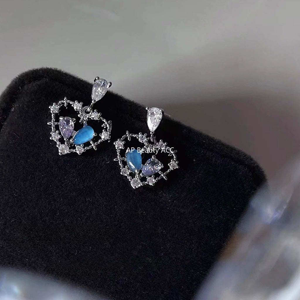 C관 - 미니 큐빅 두 가지 색상 글라스 묘안석 하트 은침 귀걸이 [A-347] 24.04-1