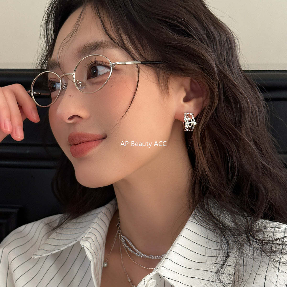 A관 - C형 라인 디자인 하트 돼지코 스터드 귀걸이 [EH-4107] 25.10-5