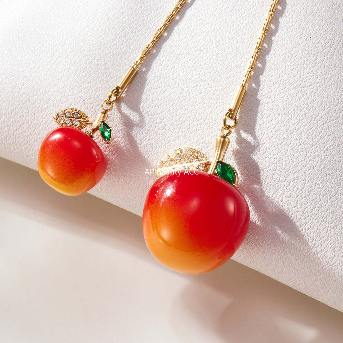 D관 - 큐빅 체리 펜던트 스테인리스 18K 도금 조절형 목걸이 [P1366] 25.11-3