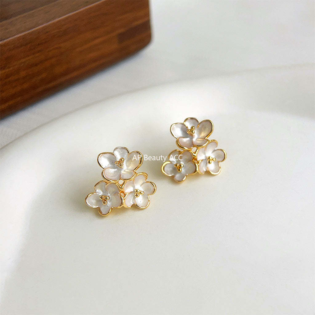 C관 - 14K 도금 오스만 꽃 디테일 우아한 심플 귀걸이 [4338] 24.07-1