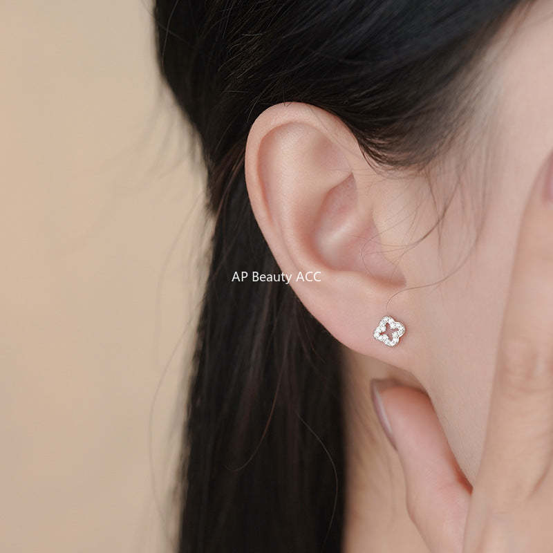B관 - 999 실버 네잎클로버 디자인 큐빅 귀걸이 [YC7533E] 25.11-3