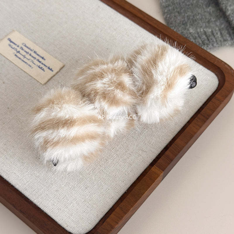 E관 - 퍼 소재 3구 디자인 호피무늬 집게핀 [27619] 25.10-5