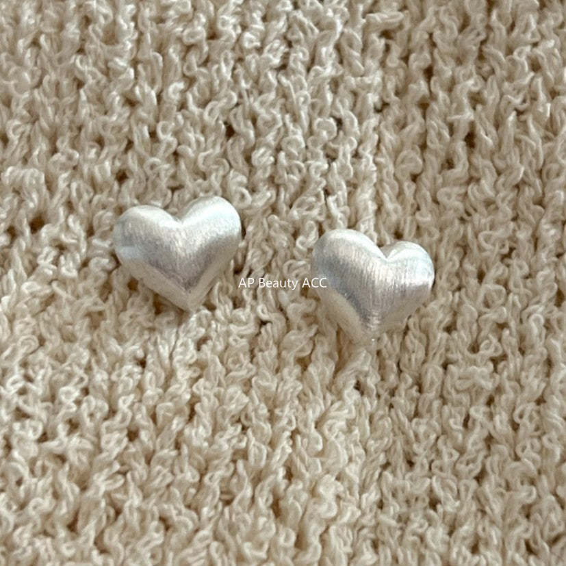 F관 - 925 실버 하트 브러시드 귀걸이 [C1191] 25.12-3