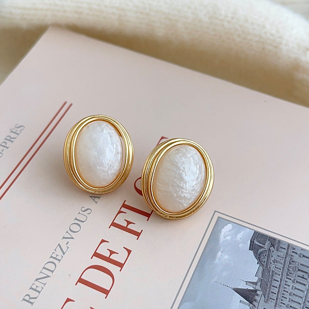 C관 - 프렌치 레트로 홍콩 스타일 와인 레드 타원형 14K 도금 무광 귀걸이 [3570-3571] 24.01-2