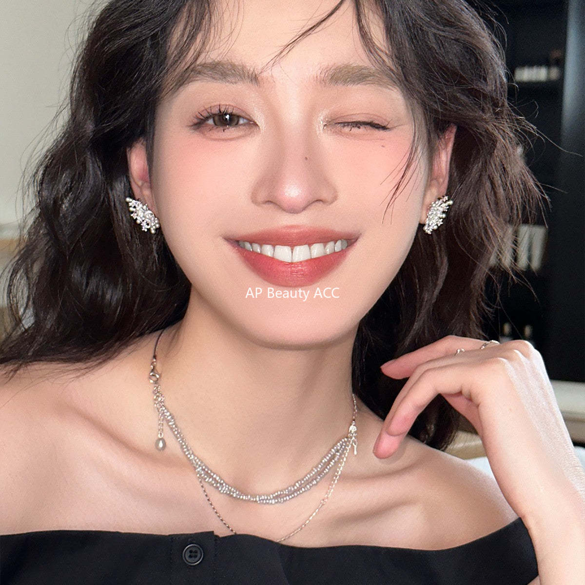 A관 - 불꽃 디자인 진주 귀걸이 [EH-4105] 25.10-4