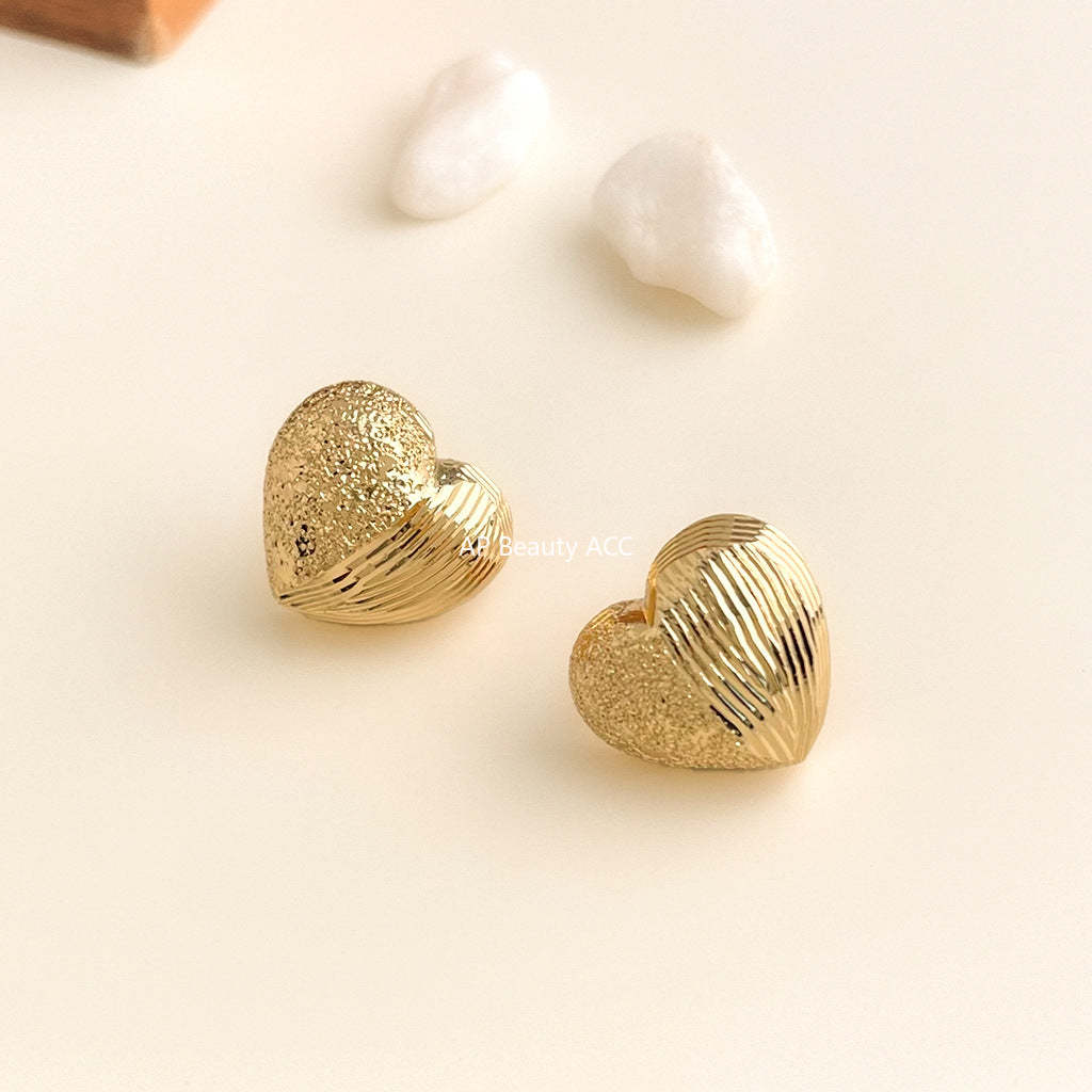 C관 - 핸드메이드 14K 도금 샌드 텍스처 하트 귀걸이 [5489] 25.02-1