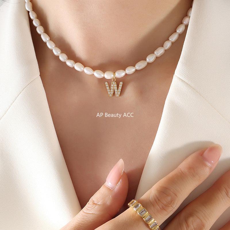D관 - 담수진주 알파벳 큐빅 펜던트 티타늄 스틸 18K 도금 목걸이 [P1301] 24.01-2