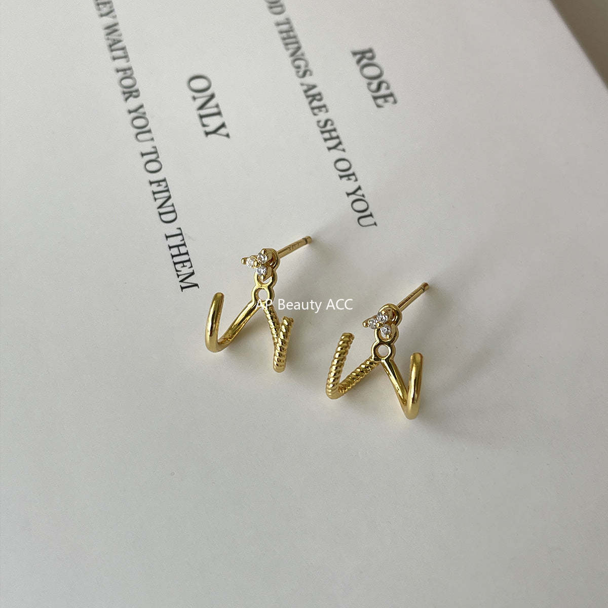 A관 - 삼각 갈고리 모양 큐빅 925 은침 귀걸이 [EH-4289] 25.12-1