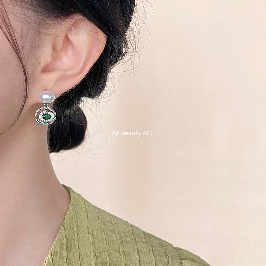 C관 - 큐빅 오벌 에메랄드 실버 비대칭 독창적 귀걸이 [4405] 24.07-1