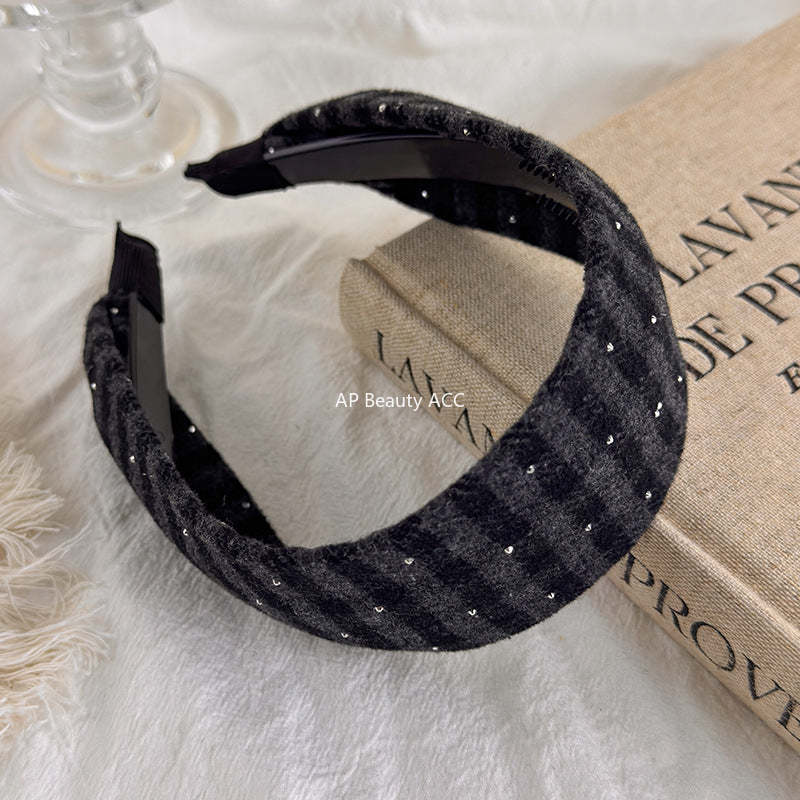 E관 - 큐빅 체크 울 와이드 머리띠 [27510] 25.09-4