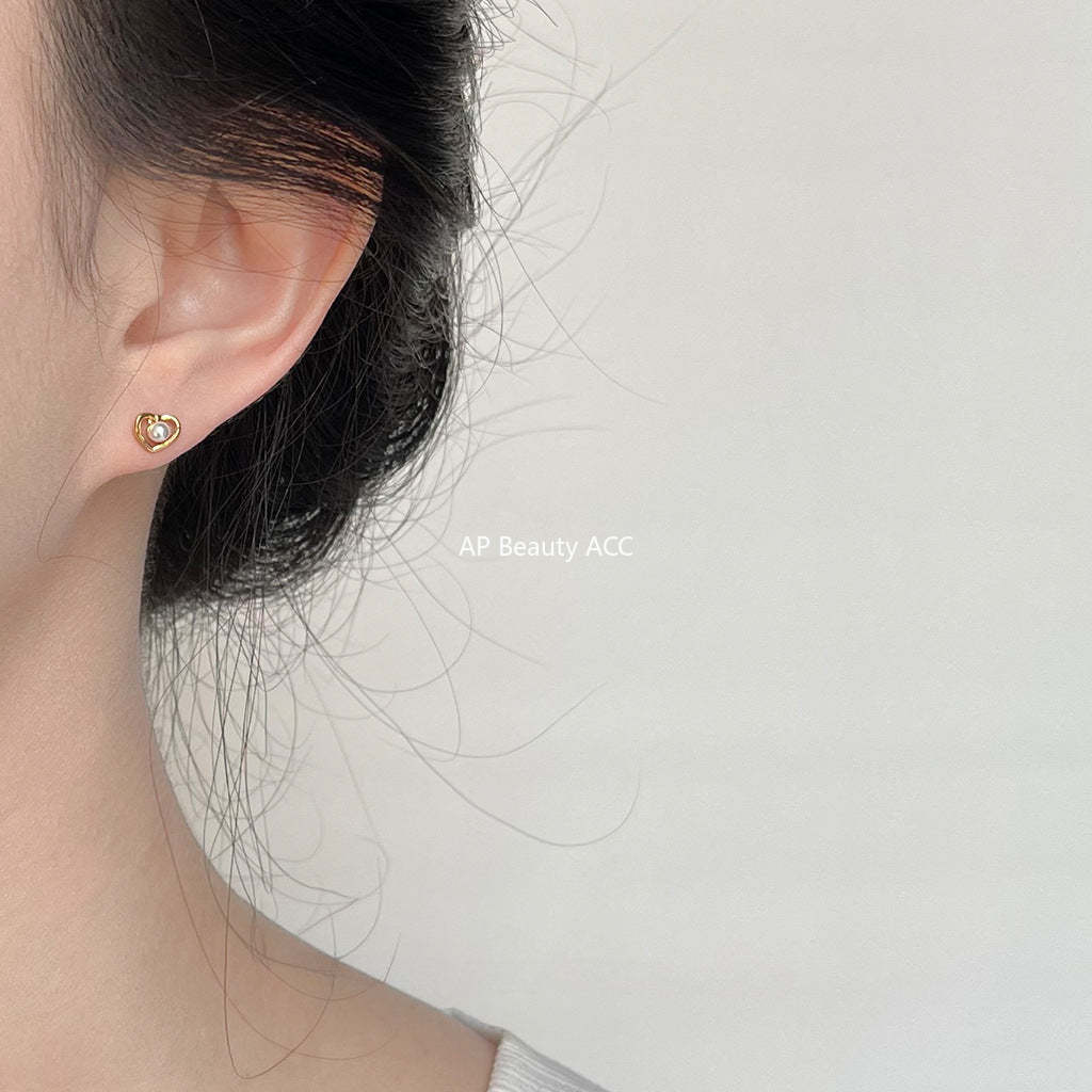 C관 - 데일리 미니 하트 14K 도금 은침 귀걸이 [3783] 24.04-3