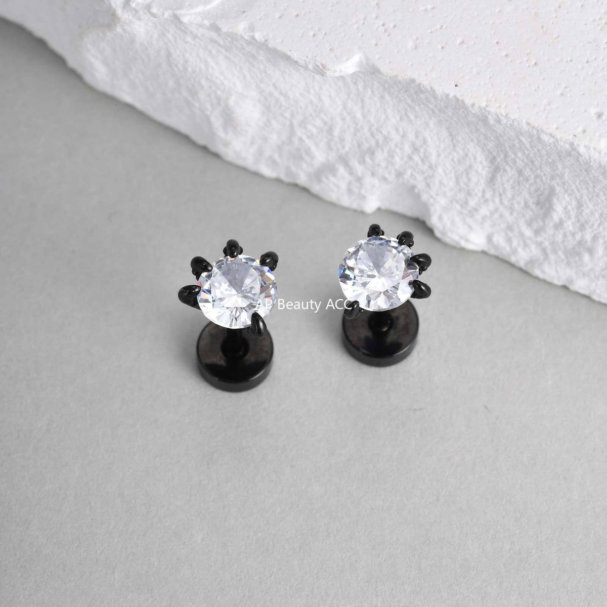 G관 - 화이트 큐빅 드래곤클로 스테인리스 귀걸이 [ES-767B] 25.11-3