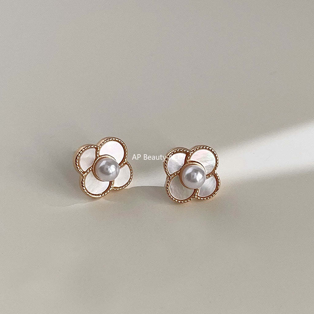 C관 - 진주 고급스러운 네잎클로버 14K 도금 귀걸이 [3725] 24.04-3