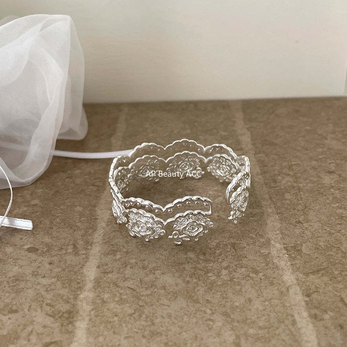 A관 - 플라워 레이스 디자인 오픈형 팔찌 [SL-486] 25.10-5