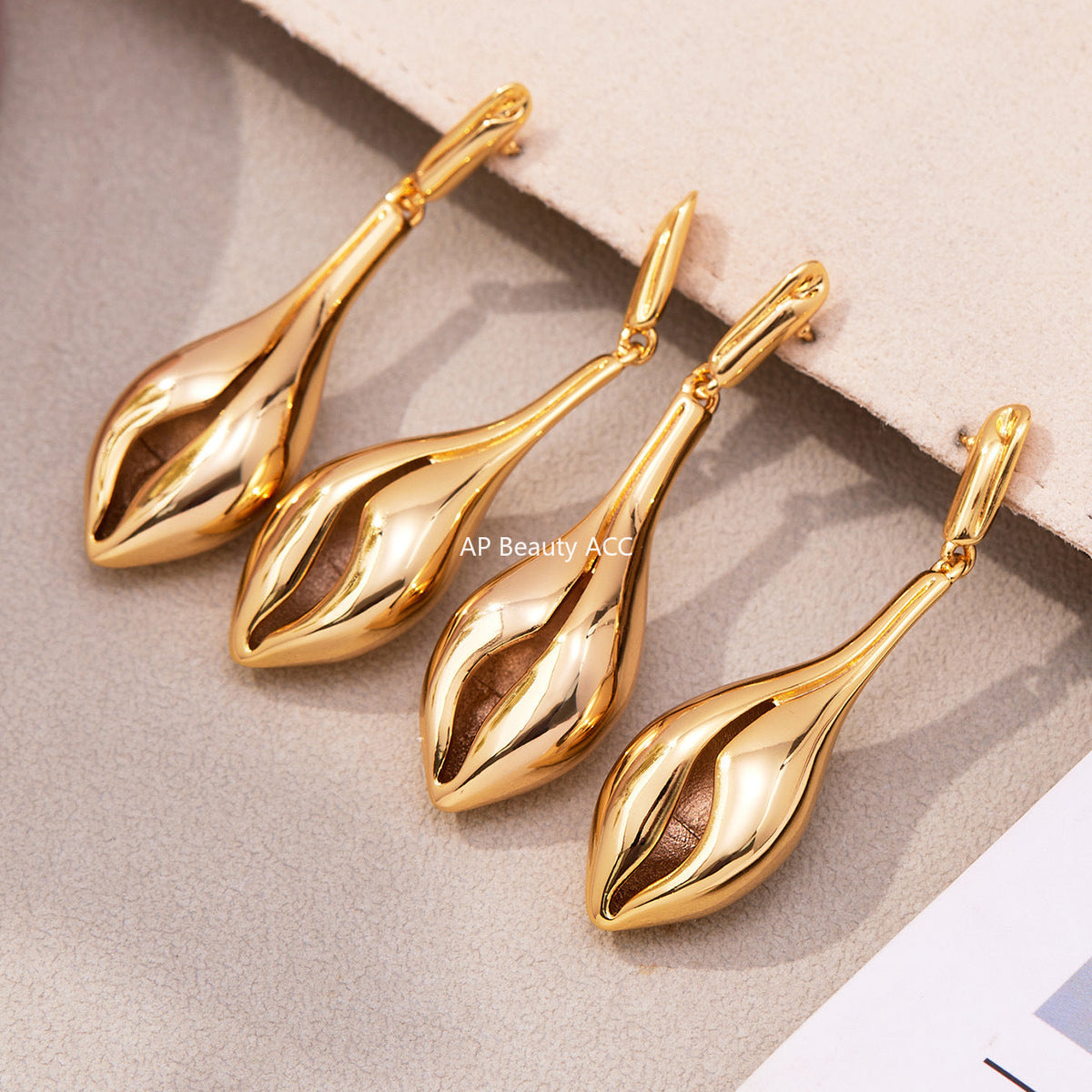 D관 - 18K 도금 조개껍질 디자인 드롭 스터드 귀걸이 [F813] 25.11-1