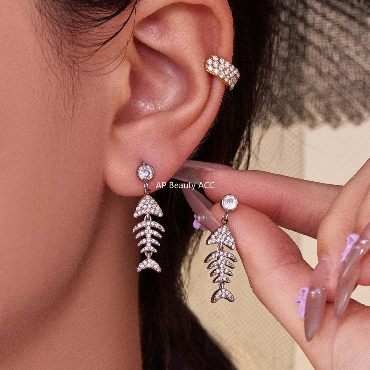 D관 - 스테인리스 18K 도금 풀큐빅 물고기뼈 볼드 이어커프 귀걸이 [F1123-F983] 25.10-5