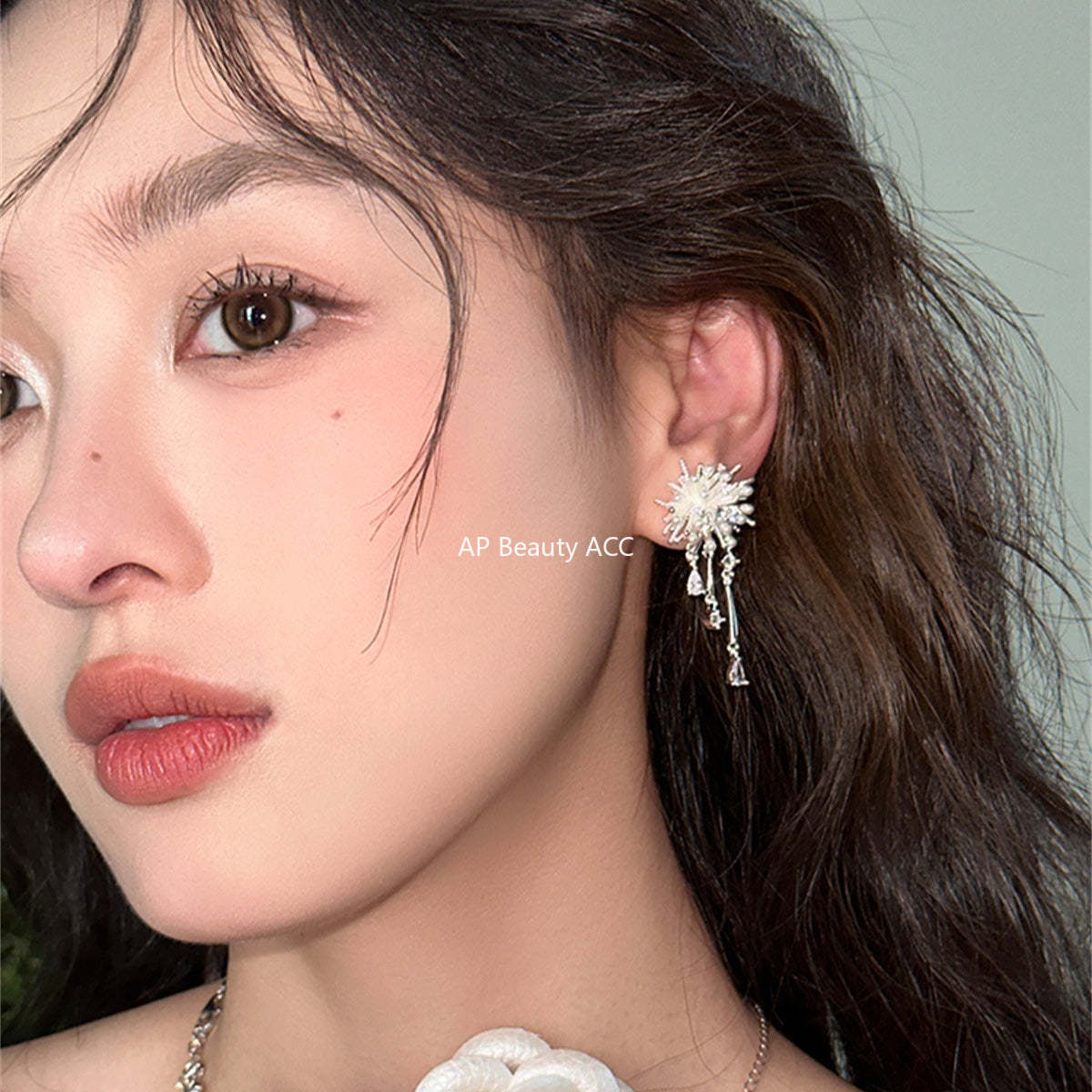 A관 - 큐빅 불꽃 디자인 드롭 귀걸이 [EH-4076] 25.10-4