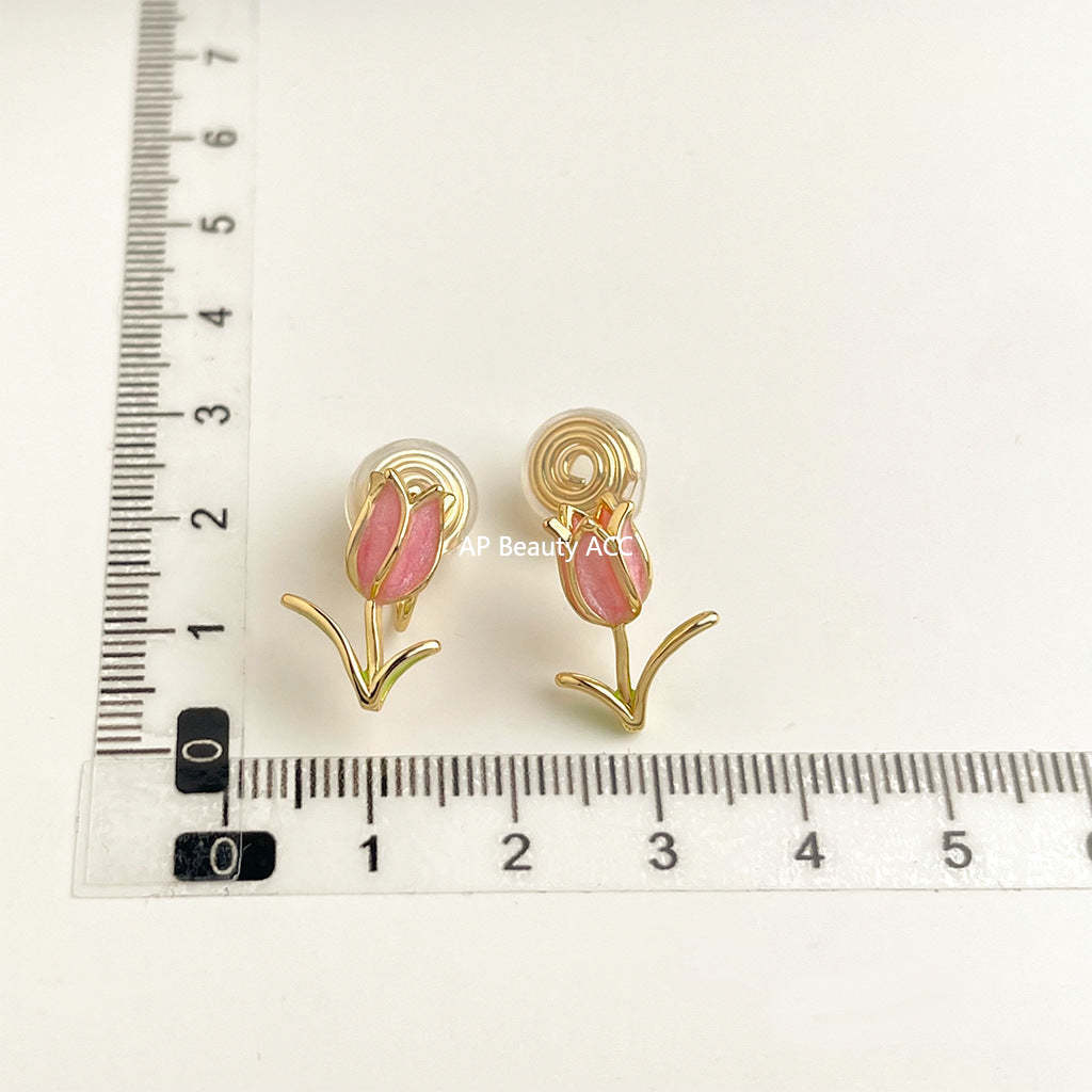 C관 - 18K 도금 에나멜 플라워 이어커프 귀걸이 [EJ0301S] 25.03-1