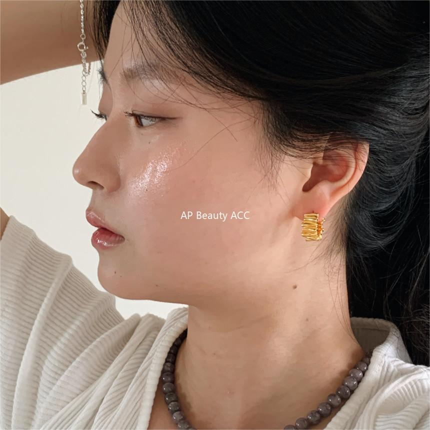 F관 - 925 실버 주름 디자인 귀걸이 [C1208] 24.05-4