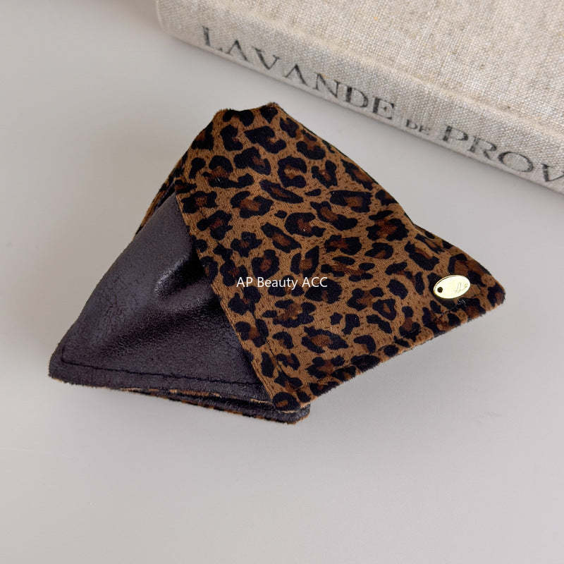 E관 - 가죽 호피무늬 삼각형 빈티지 집게핀 [27617] 25.10-5