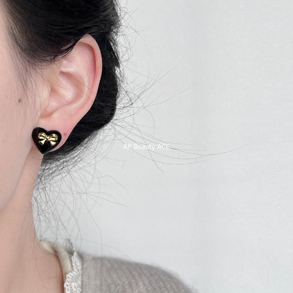 C관 - 14K 도금 하트 리본 디자인 유니크 실버 인스타 감성 귀걸이 [3626] 24.03-1