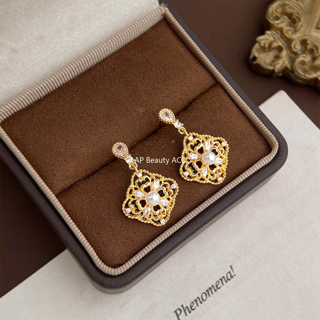 C관 - 큐빅 사각 문양 펜더트 925 은침 귀걸이 [7195] 25.12-1