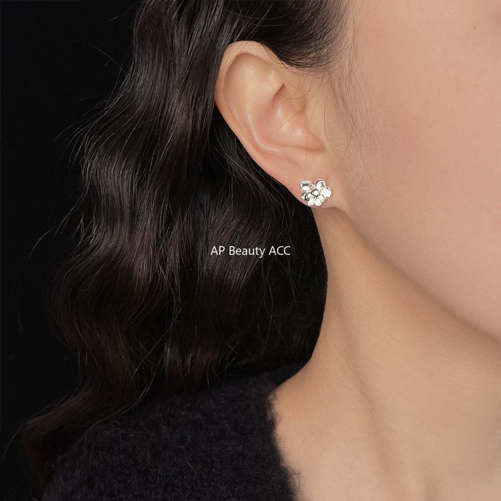 C관 - 실버톤 플라워 디자인 925 은침 귀걸이 [5581] 25.03-1