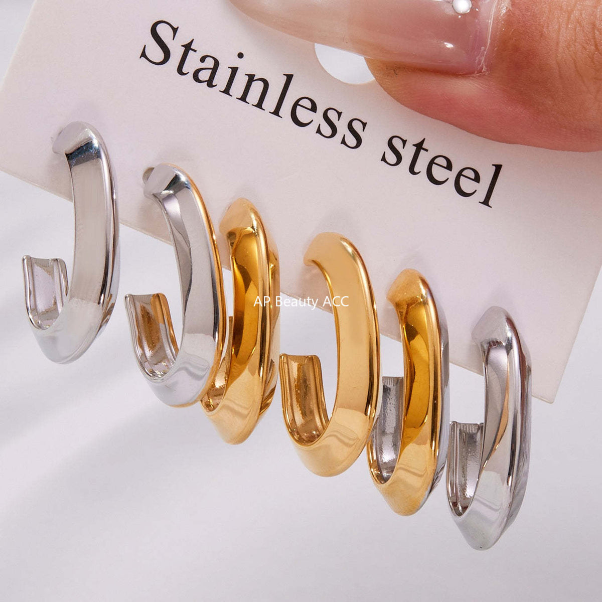 D관 - 스테인리스 18K 도금 삼각 곡면 디자인 귀걸이 [F623] 25.10-5