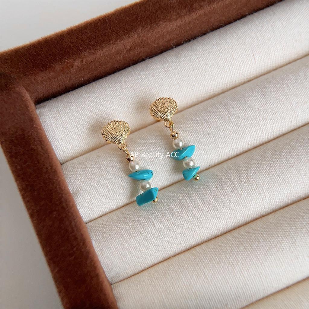 C관 - 14K 도금 오리지날 디자인 핸드 메이드 조개 합성 터키석 은침 귀걸이 [3634] 24.03-4