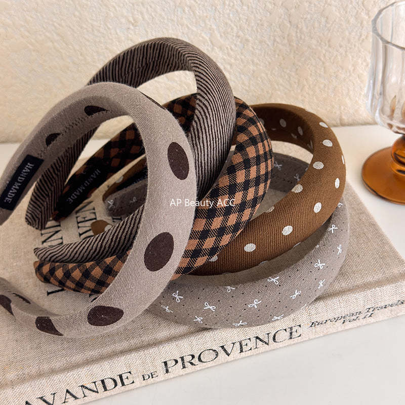 E관 - 브라운 도트 패브릭 스펀지 머리띠 [27498] 25.09-4