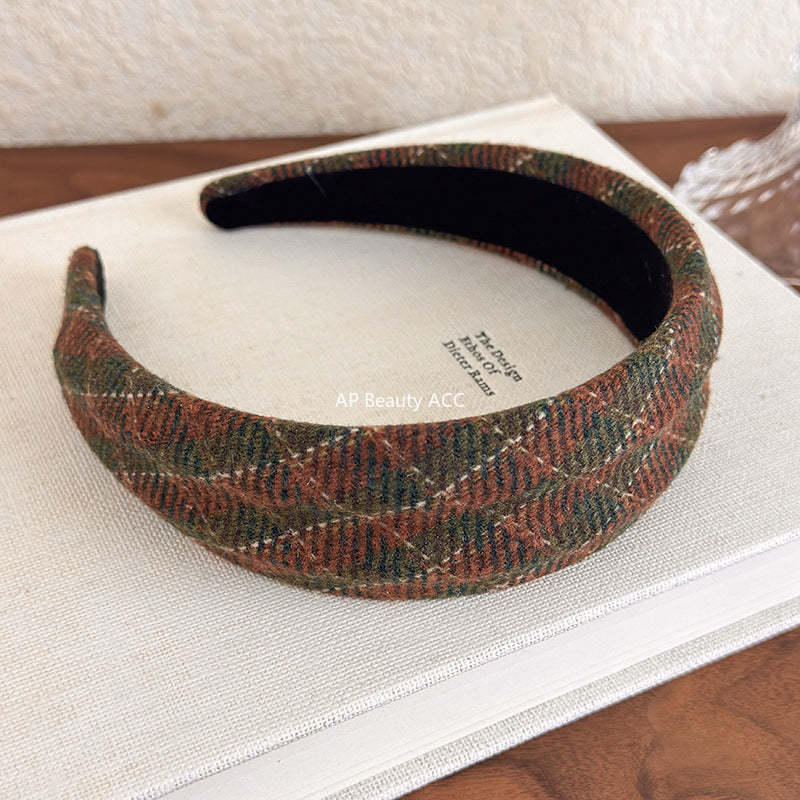 E관 - 체크 니트 입체 와이드 머리띠 [27500] 25.09-4