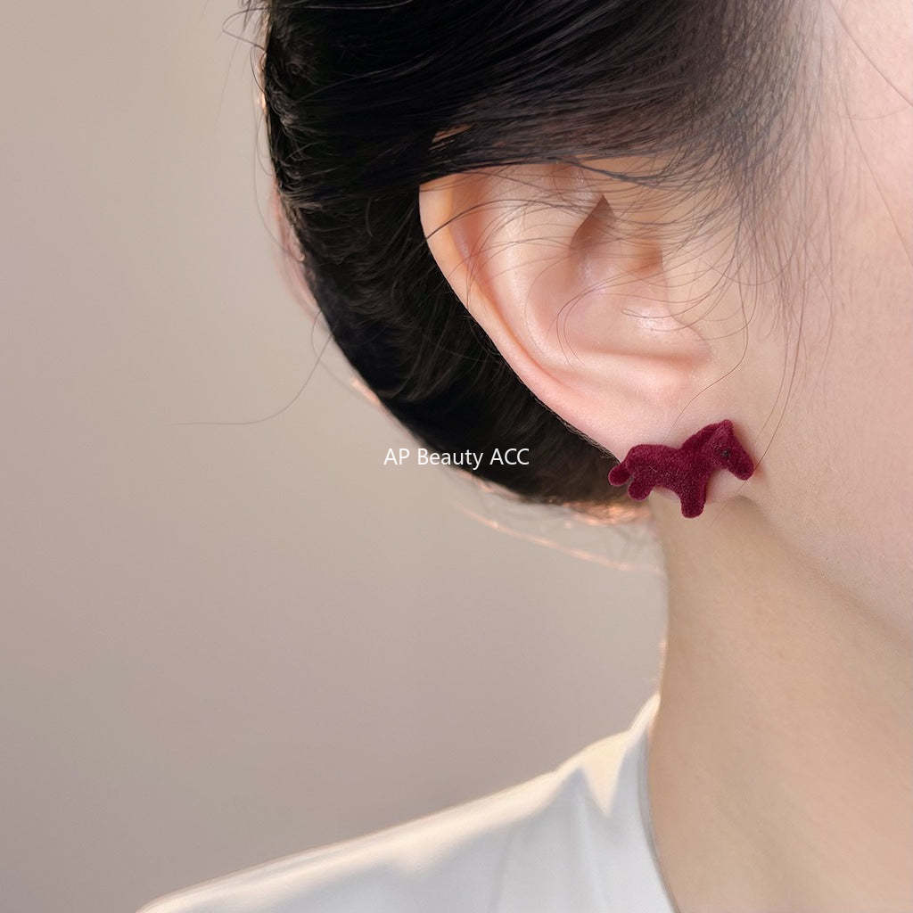 C관 - 벨벳 와인레드 말 모양 925 은침 귀걸이 [7188] 25.12-1