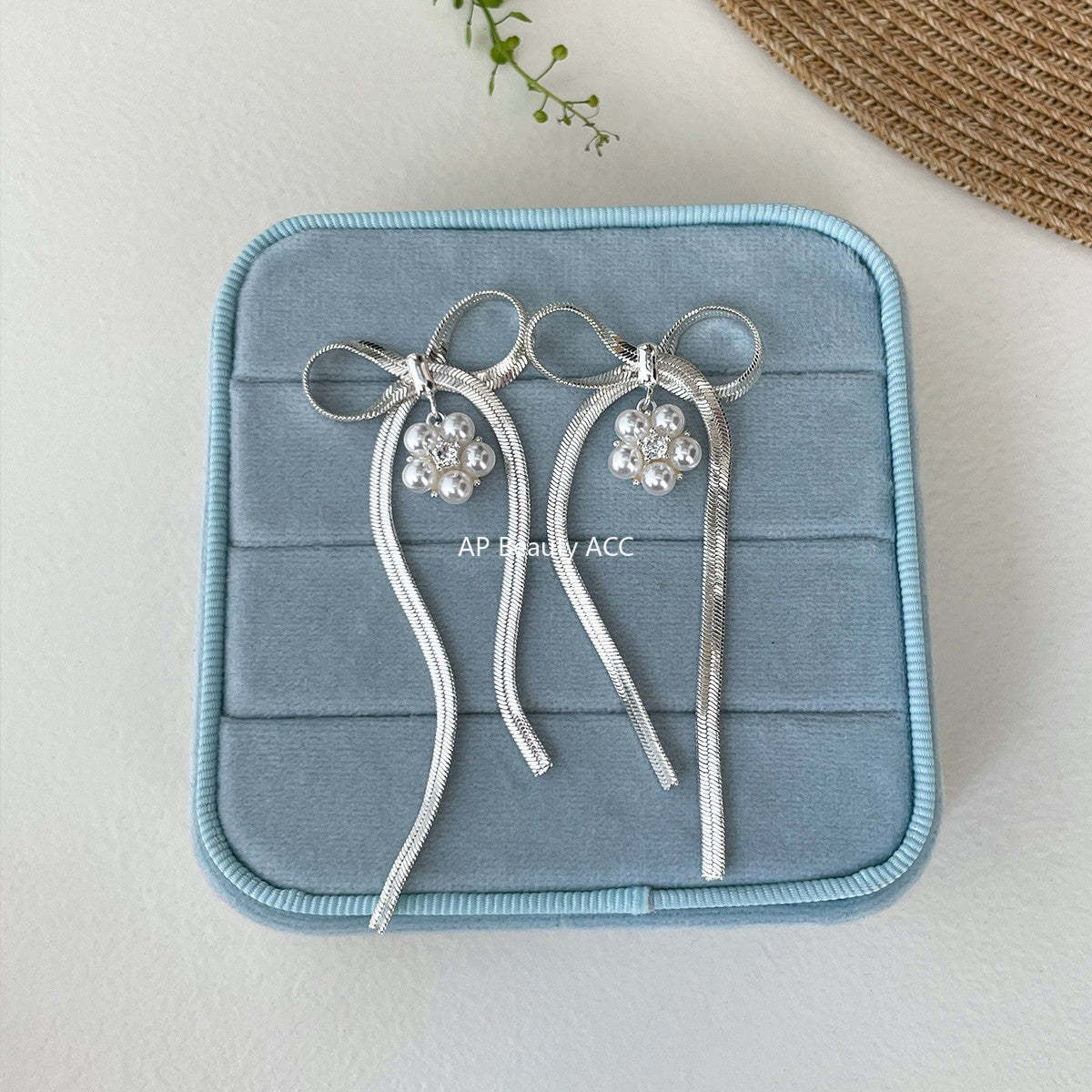 A관 - 진주 플라워 리본 드롭 디자인 귀걸이 [EH-4139] 25.10-5