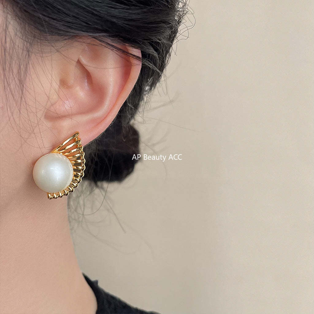 C관 - 14K 도금 아트 감각 독창적 귀걸이 [4320] 24.06-3