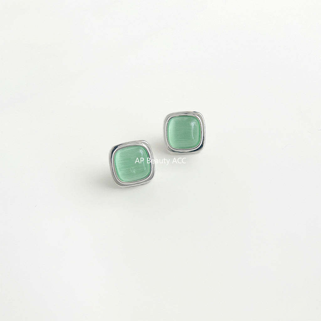 C관 - 글라스 묘안석 사각형 기하학 그린 귀걸이 [4615] 24.07-3
