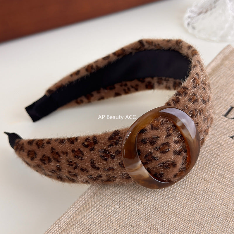 E관 - 호피 패턴 퍼 와이드 빈티지 머리띠 [27531] 25.10-1