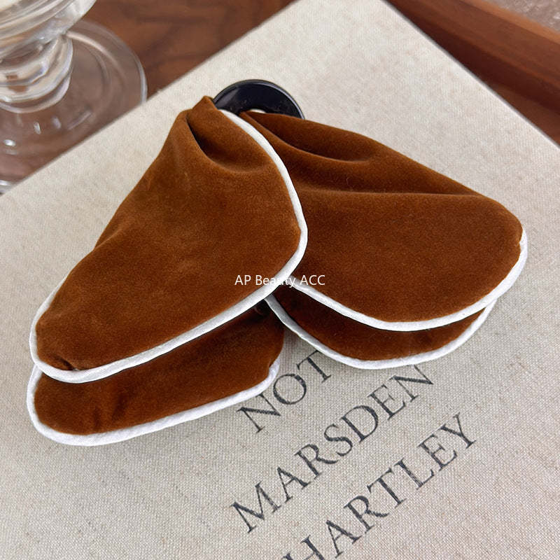 E관 - 벨벳 나비 모양 삼각형 집게핀 [27586] 25.10-4