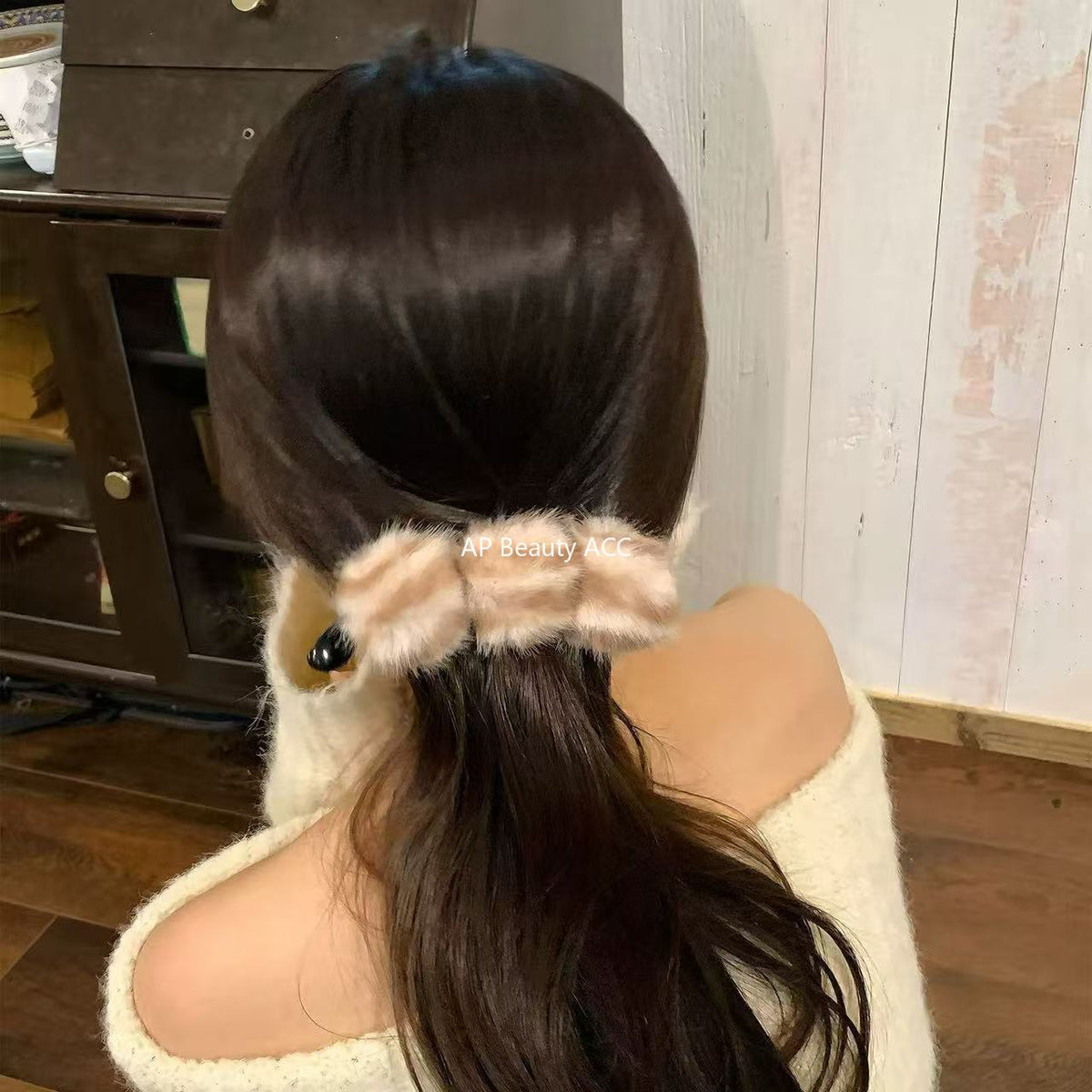 E관 - 퍼 소재 3구 디자인 호피무늬 집게핀 [27619] 25.10-5