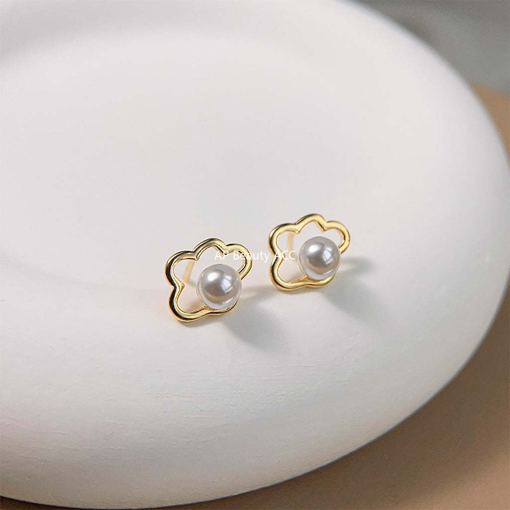 C관 - 미니 클라우드 14K 도금 은침 미니멀 귀걸이 [3770] 24.04-3