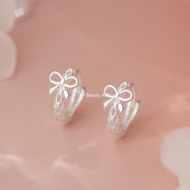 B관 - 925 실버 리본 뚫린 모양 귀걸이 [YC2793E_1] 25.11-1