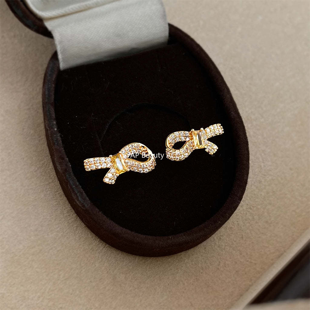 C관 - 매듭 리본 디자인 큐빅 925 은침 귀걸이 [7185] 25.12-1